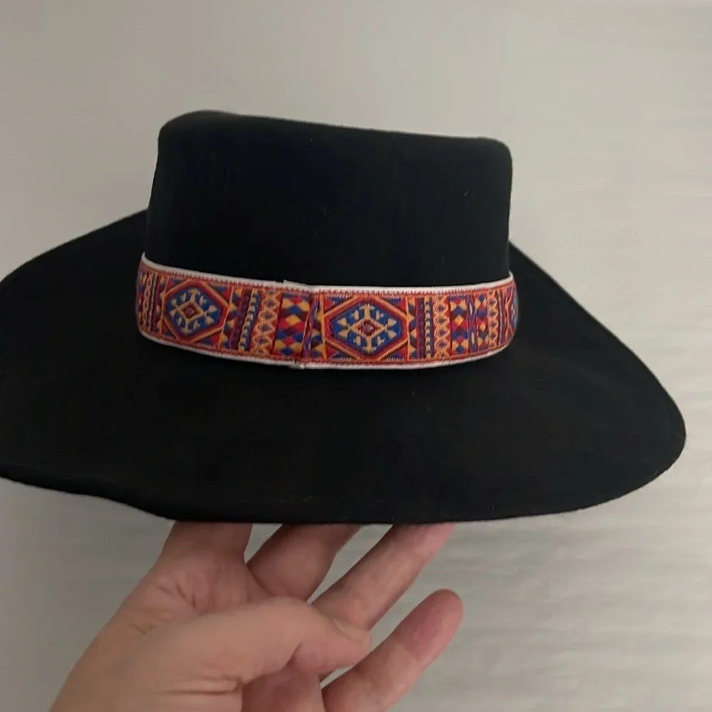 FILIPPO CATARZI 100% Wool Black Fedora Hat Aztec Trim Size Medium/Large Italy